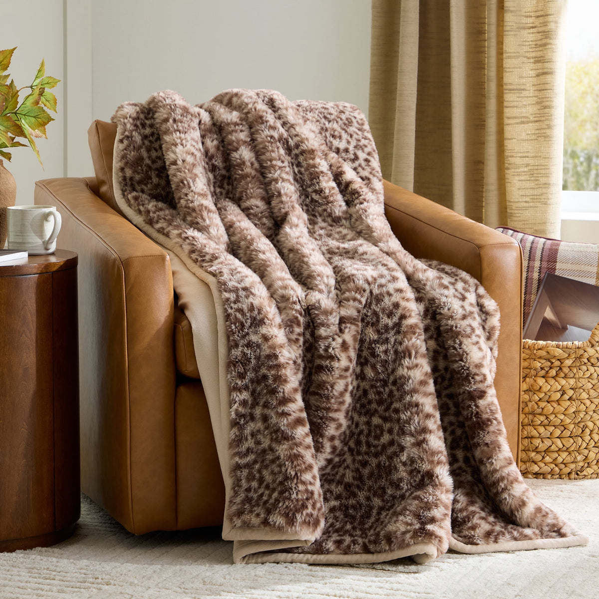 Halcyon Escape Gardens Beige Marbled Exaggerated Channel Faux Fur Oversized Throw, 50" x 72" - Throw