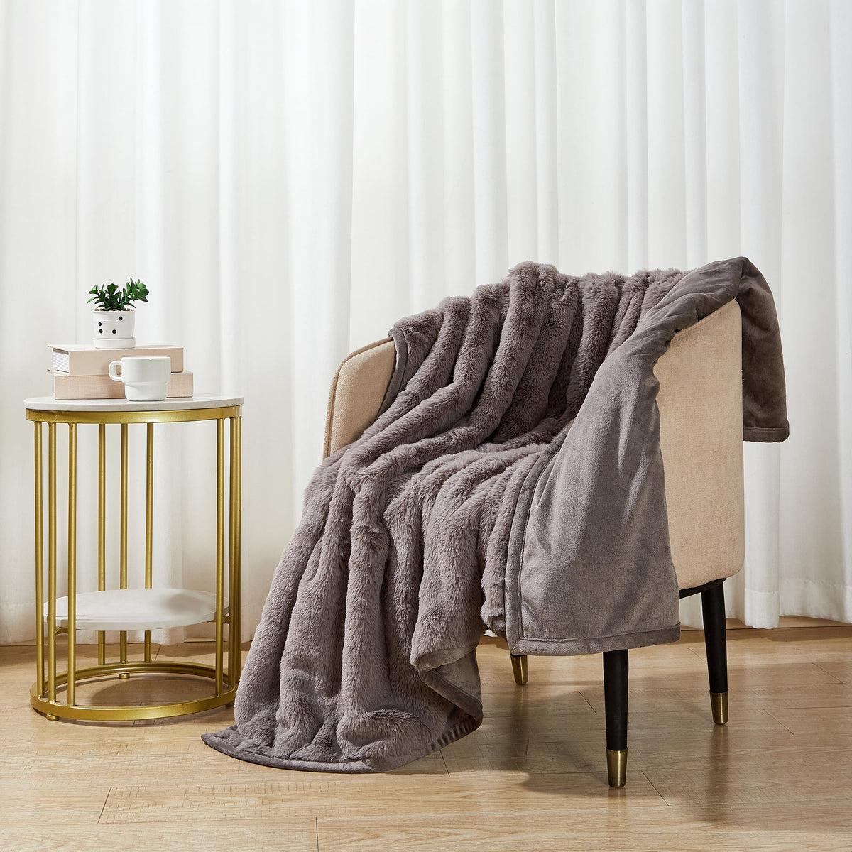 Better Homes & Gardens Grey Faux Fur Ultra Soft Luxury Oversized Throw Blanket 50" x 72", Grey Bisque