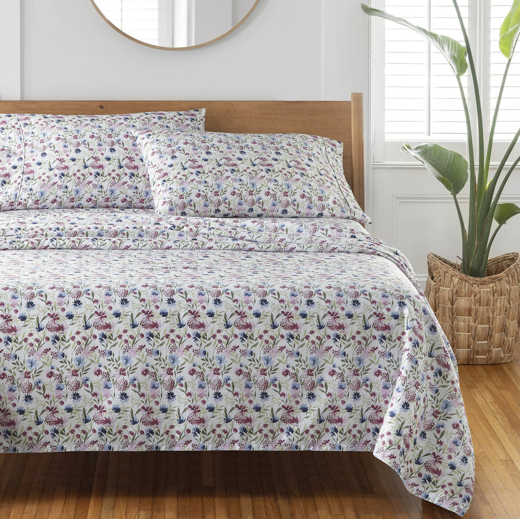 Better Homes & Gardens 4-Piece 300 Thread Count Bashful Blooms Cool Cotton Sateen Bed Sheet Set, Queen