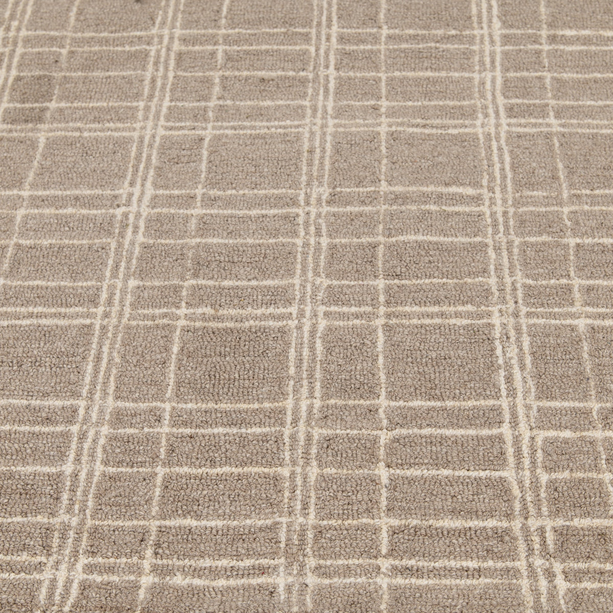 Better Homes & Gardens Beige Plaid Wool Indoor Area Rug, 7'10"x9'10"